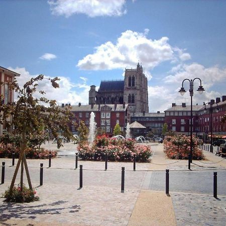 La Main D'Or - Confort - Calme - Centre Apartment Abbeville Exterior photo